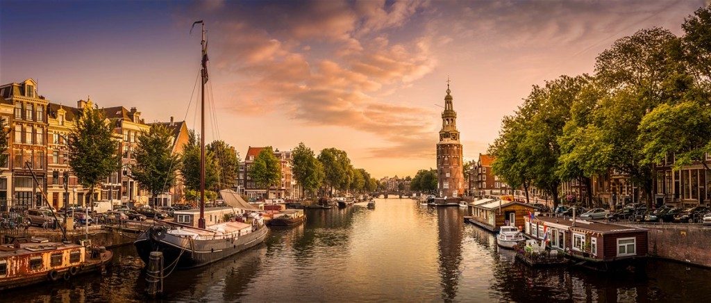 stock-photo-beautiful-amsterdam-76796579